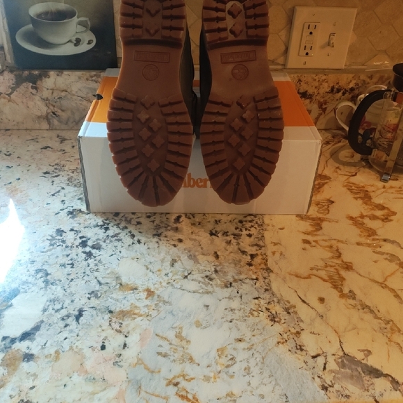 Timberland Olive Green Leather Boots - Picture 3 of 4